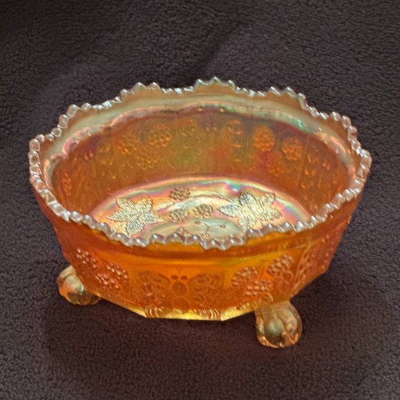 Vintage Fenton Carnival Glass "Butterfly And Berry" Footed Bowl - Picture 2 of 14